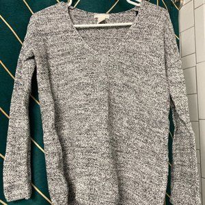 H&M Black and White Knitted Sweater